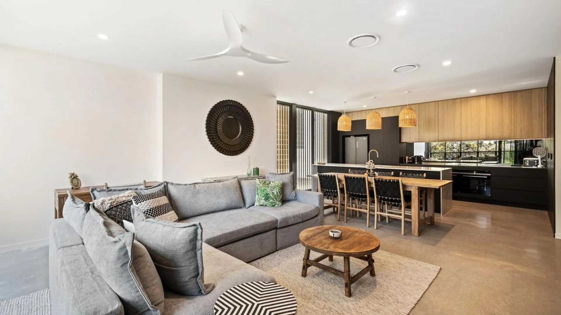 The Smith Luxury Holiday Home Near Beach Mooloolaba 0*,  Avustralya